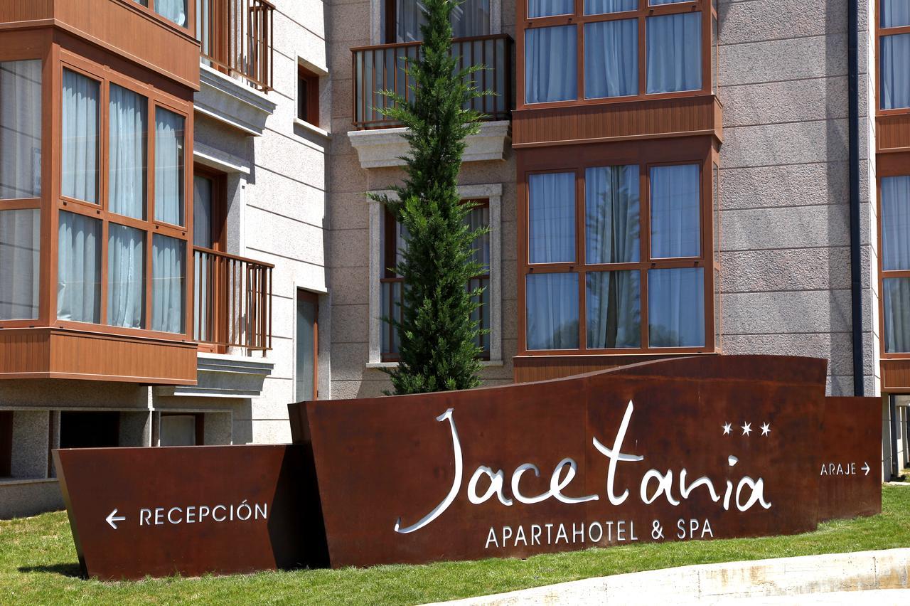 Two-Bedroom Apartment (4 Adults)